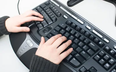 Ergonomía del Teclado: Tu Aliado para Prevenir Molestias en tus Manos